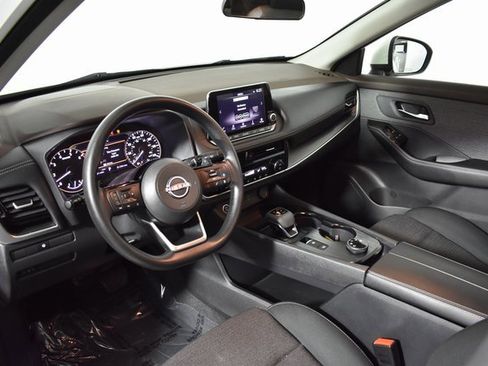 Certified 2023 Nissan Rogue SV image 13