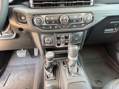 New 2026 Jeep Gladiator Sport AWD/4WD image 24