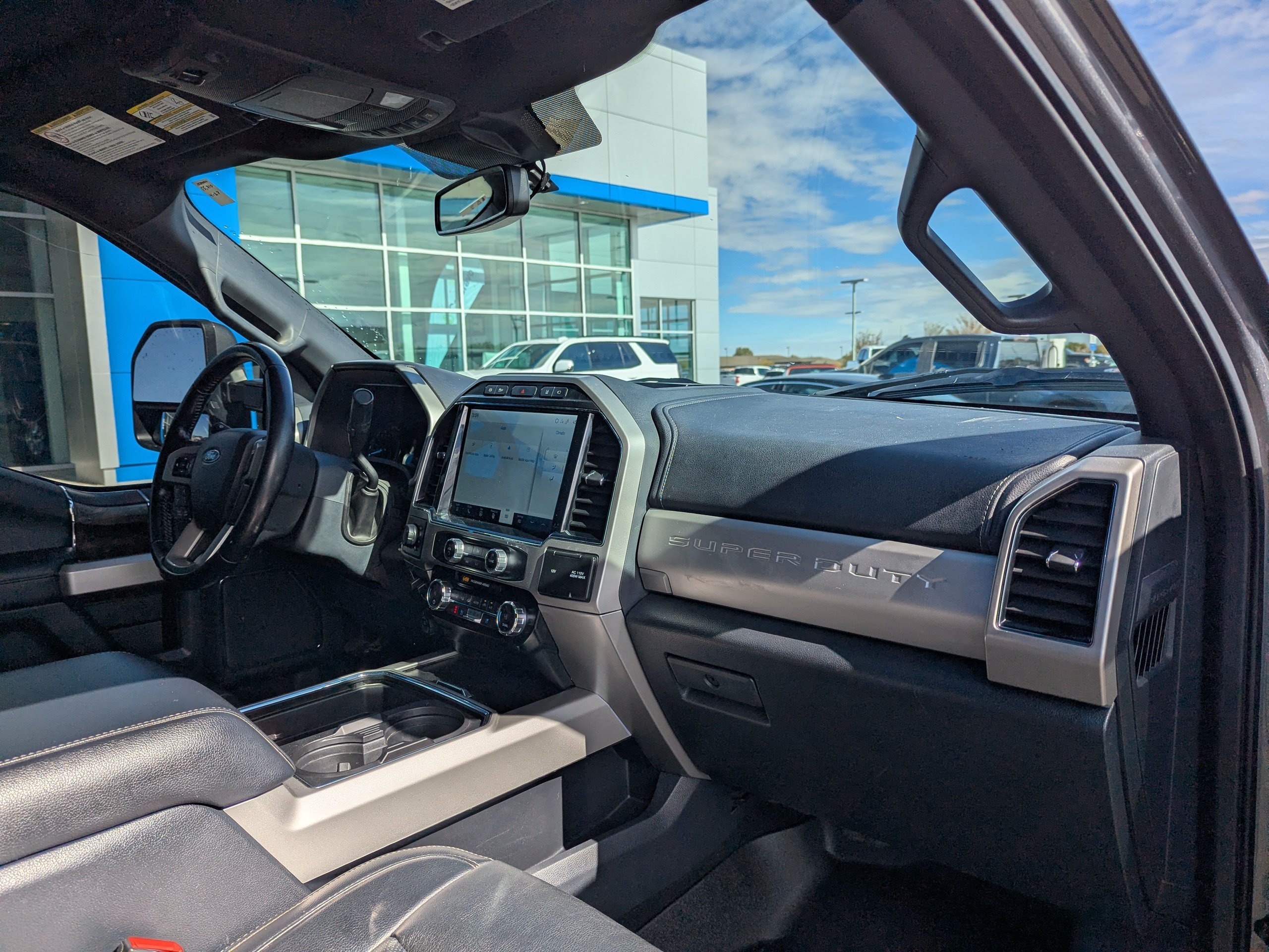 Used 2022 Ford F250 Lariat w/ Lariat Ultimate Package AWD/4WD image 44