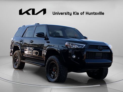 Used 2021 Toyota 4Runner SR5 Premium image 1