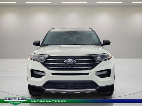 Certified 2023 Ford Explorer XLT w/ Equipment Group 202A AWD/4WD image 9