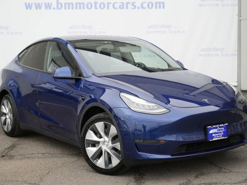 Used 2020 Tesla Model Y Performance image 6