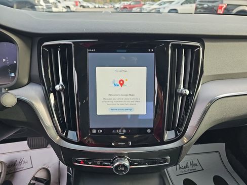 Used 2024 Volvo S60 B5 Core image 27