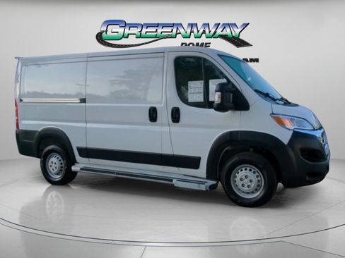Used 2025 RAM ProMaster 2500 w/ U-Haul Equipment Group FWD image 40