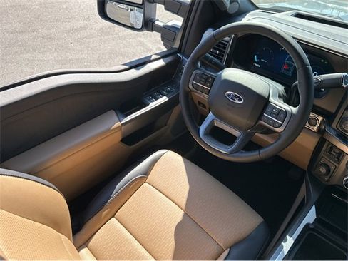 New 2025 Ford F350 Lariat w/ Lariat Ultimate Package image 13
