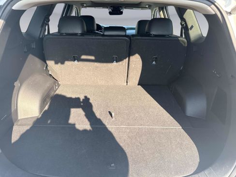 Used 2023 Hyundai Santa Fe SEL w/ Premium Package image 12