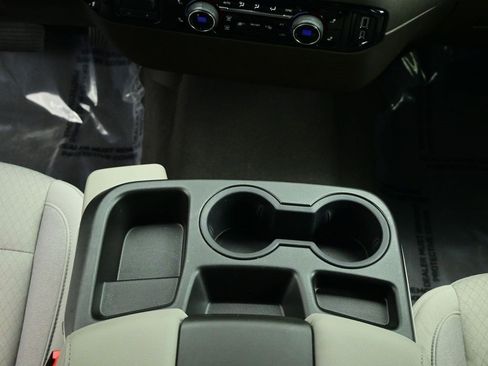 Used 2024 Chevrolet Silverado 1500 LT image 7