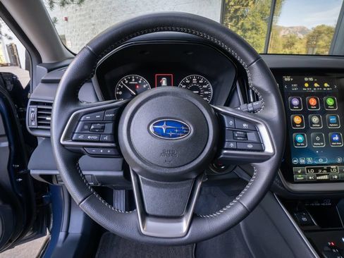 Used 2025 Subaru Outback Premium AWD/4WD image 12