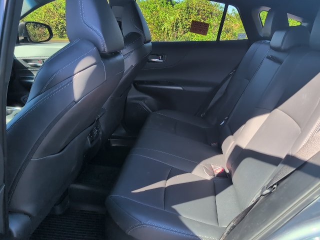 Used 2022 Toyota Venza XLE AWD/4WD image 10