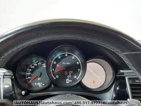 Used 2018 Porsche Macan Turbo w/ Premium Package Plus image 27