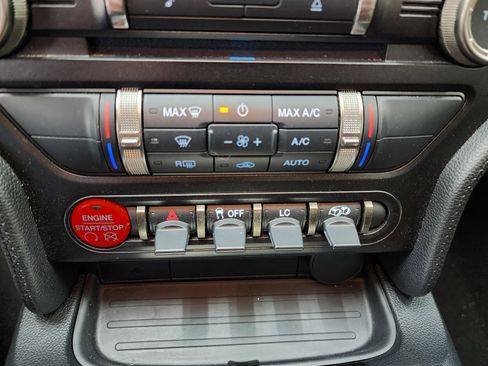 Used 2016 Ford Mustang Shelby GT350R w/ GT350R Equipment Group 920A image 58