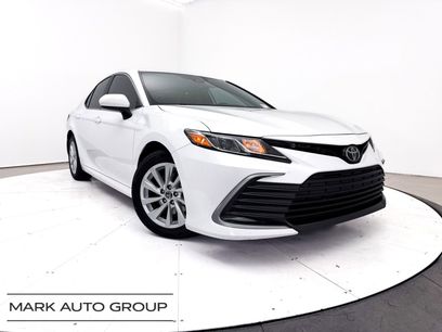 Used 2021 Toyota Camry LE w/ Carpet Mat Package (TMS)