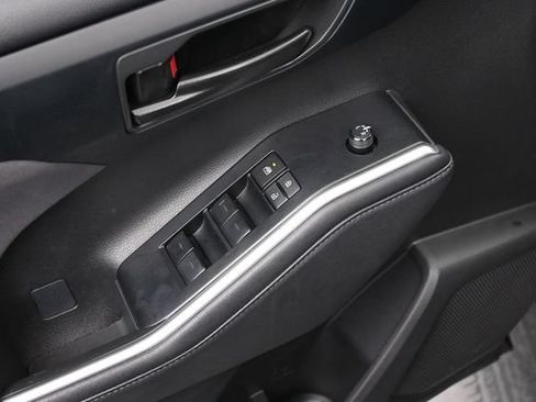 Certified 2024 Toyota Highlander LE AWD/4WD image 23