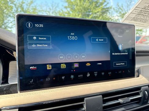Used 2024 Lincoln Corsair AWD w/ Equipment Group 101A image 14