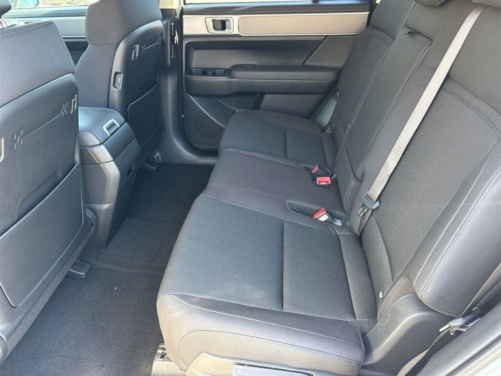 New 2026 Hyundai Santa Fe SE FWD image 14