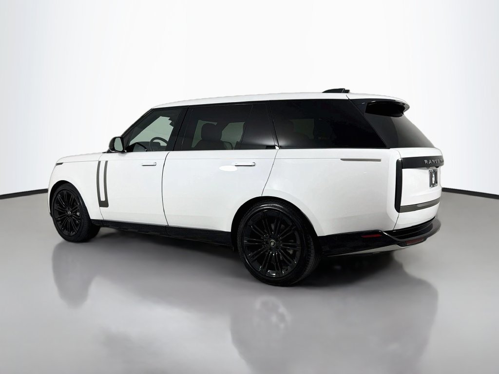 Used 2024 Land Rover Range Rover Long Wheelbase SE AWD/4WD image 7