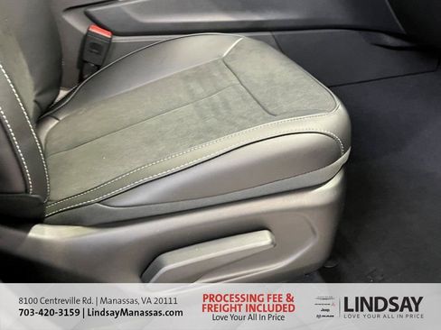 New 2025 Jeep Grand Cherokee Altitude AWD/4WD image 13