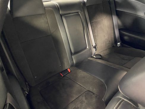Used 2015 Dodge Challenger R/T Plus RWD image 27