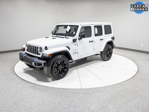 Used 2024 Jeep Wrangler Unlimited Sahara w/ Technology Group image 37