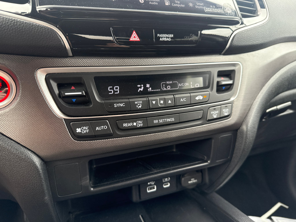 Used 2025 Honda Ridgeline Sport image 16