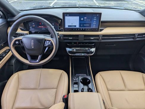 Certified 2023 Lincoln Corsair Reserve FWD image 16