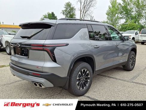 New 2026 Chevrolet Traverse Z71 w/ Driver Confidence Package image 3