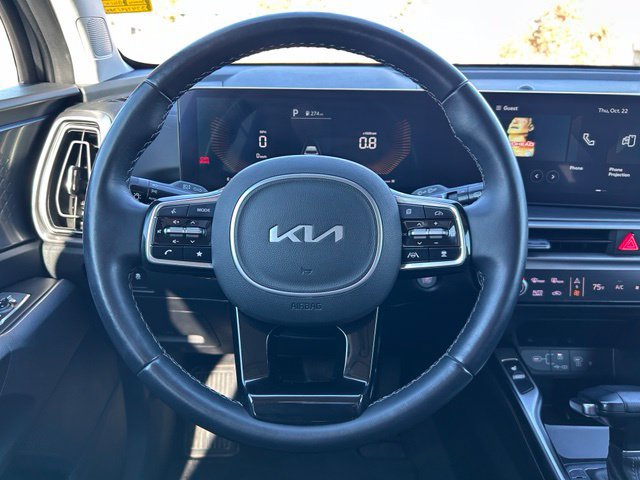 Used 2025 Kia Sorento EX AWD/4WD image 21
