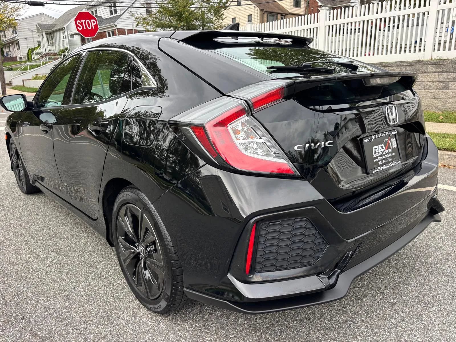 Used 2019 Honda Civic EX image 3