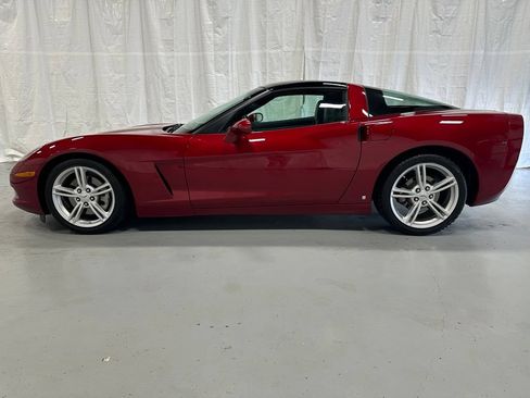 Used 2008 Chevrolet Corvette Coupe RWD image 11