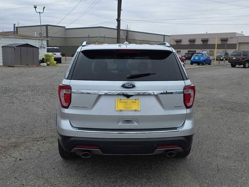 Used 2019 Ford Explorer Limited w/ Class III Trailer Tow Package image 3