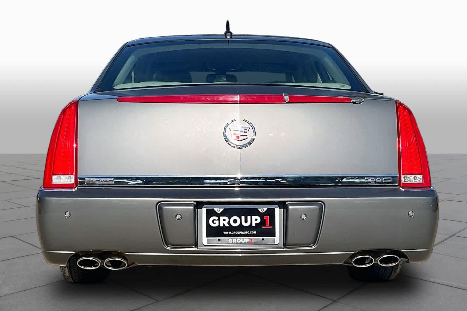 Used 2007 Cadillac DTS Luxury I FWD image 4