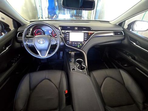 Used 2020 Toyota Camry XSE image 13