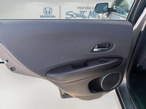 Used 2021 Honda HR-V EX image 24