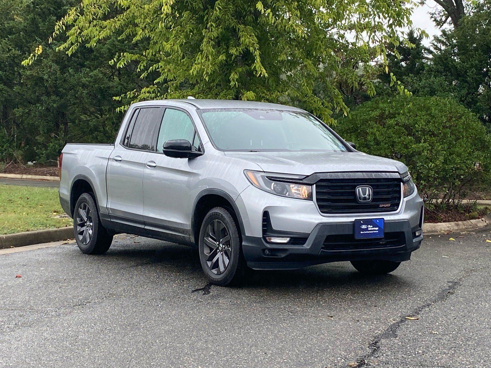 Used 2021 Honda Ridgeline Sport image 2