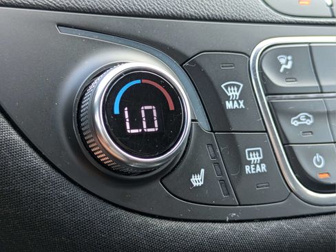 Used 2024 Chevrolet Malibu LT FWD image 19