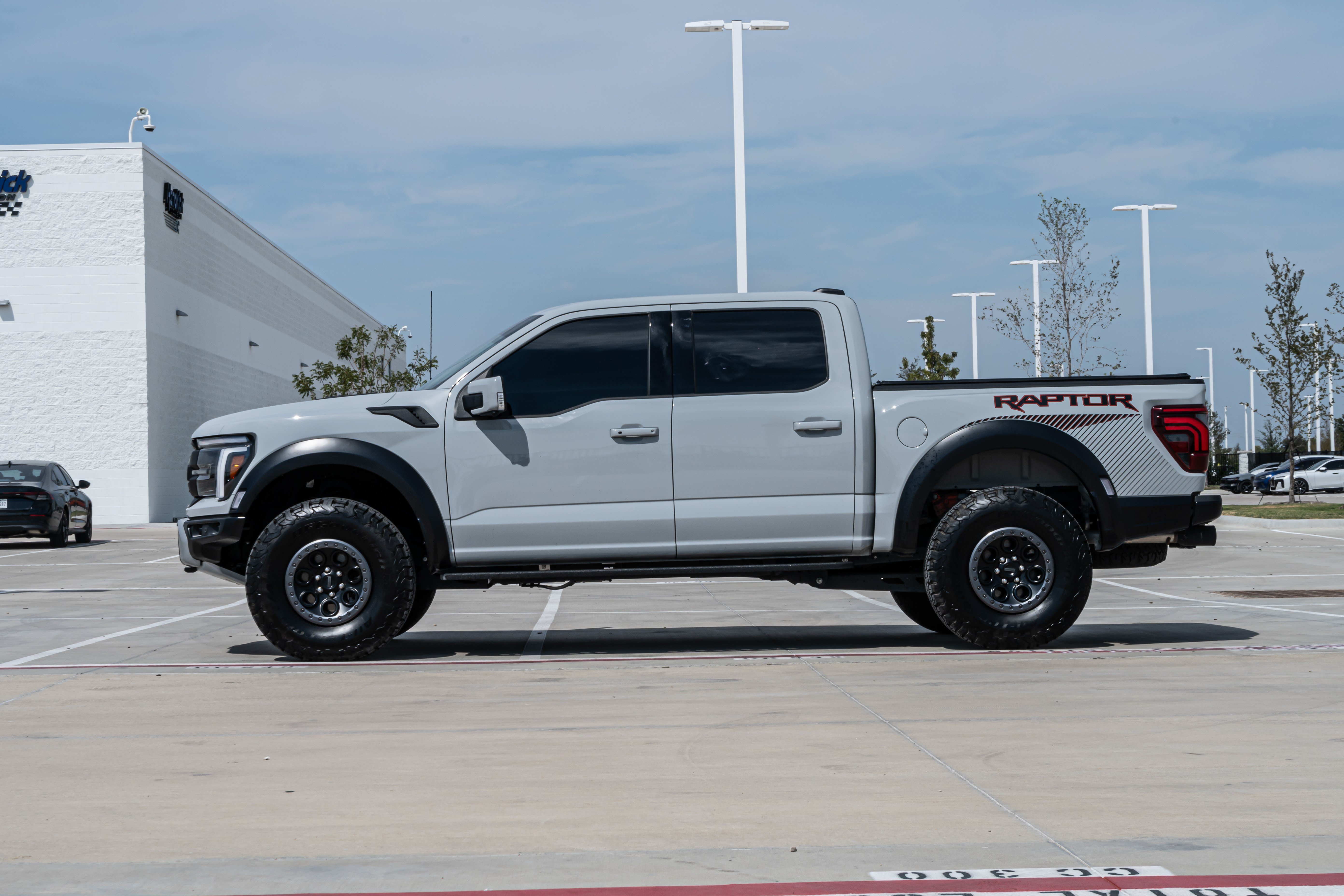 Used 2026 Ford F150 Raptor AWD/4WD image 5