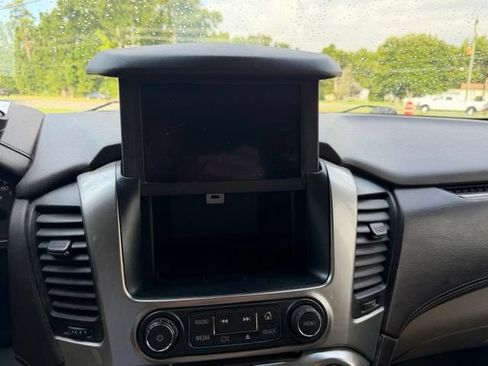 Used 2016 Chevrolet Suburban LT AWD/4WD image 26