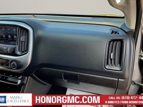 Used 2022 Chevrolet Colorado LT w/ LT Convenience Package AWD/4WD image 27