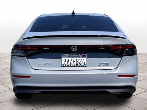 Used 2025 Honda Accord Sport image 7