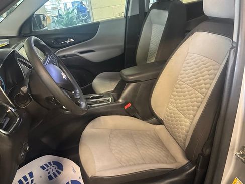 Used 2019 Chevrolet Equinox LS w/ LS Convenience Package FWD image 7