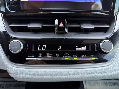Used 2023 Toyota Corolla SE image 21
