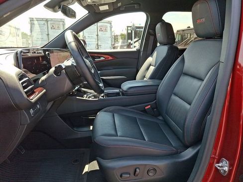 Used 2024 Chevrolet Traverse Z71 w/ LPO, Floor Liner Package AWD/4WD image 17