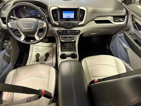 Used 2022 GMC Terrain SLT w/ Infotainment Package II FWD image 21