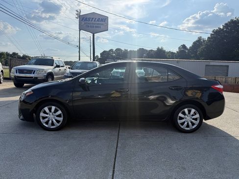 Used 2014 Toyota Corolla LE FWD image 4