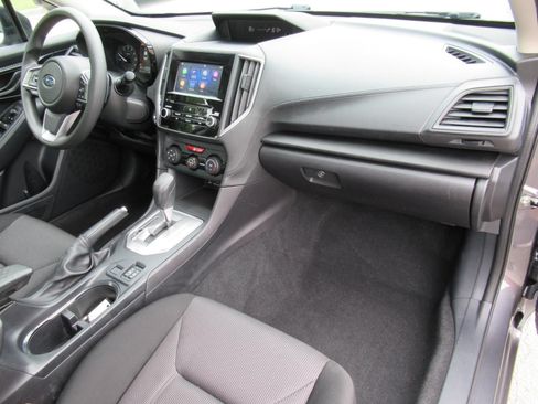 Used 2022 Subaru Impreza 2.0i Premium w/ Popular Package #2 AWD/4WD image 11