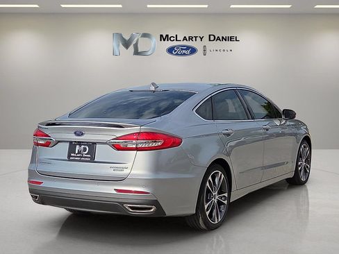 Used 2020 Ford Fusion Titanium FWD image 5