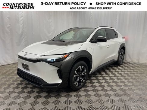 Used 2023 Toyota bZ4X XLE image 1