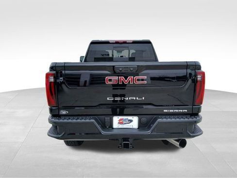 New 2026 GMC Sierra 2500 Denali w/ Denali Reserve Package image 4