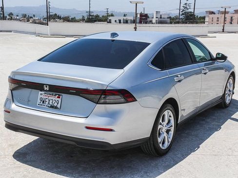 Certified 2025 Honda Accord LX image 6