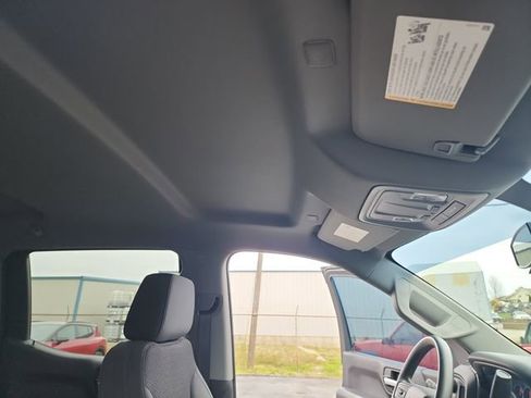 Used 2020 Chevrolet Silverado 1500 Custom w/ Custom Value Package image 16